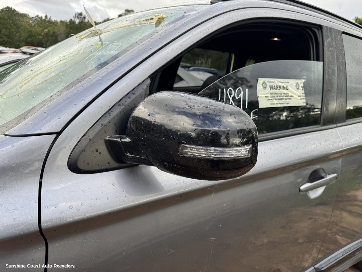 2015-2021 Mitsubishi Outlander Left Door Mirror