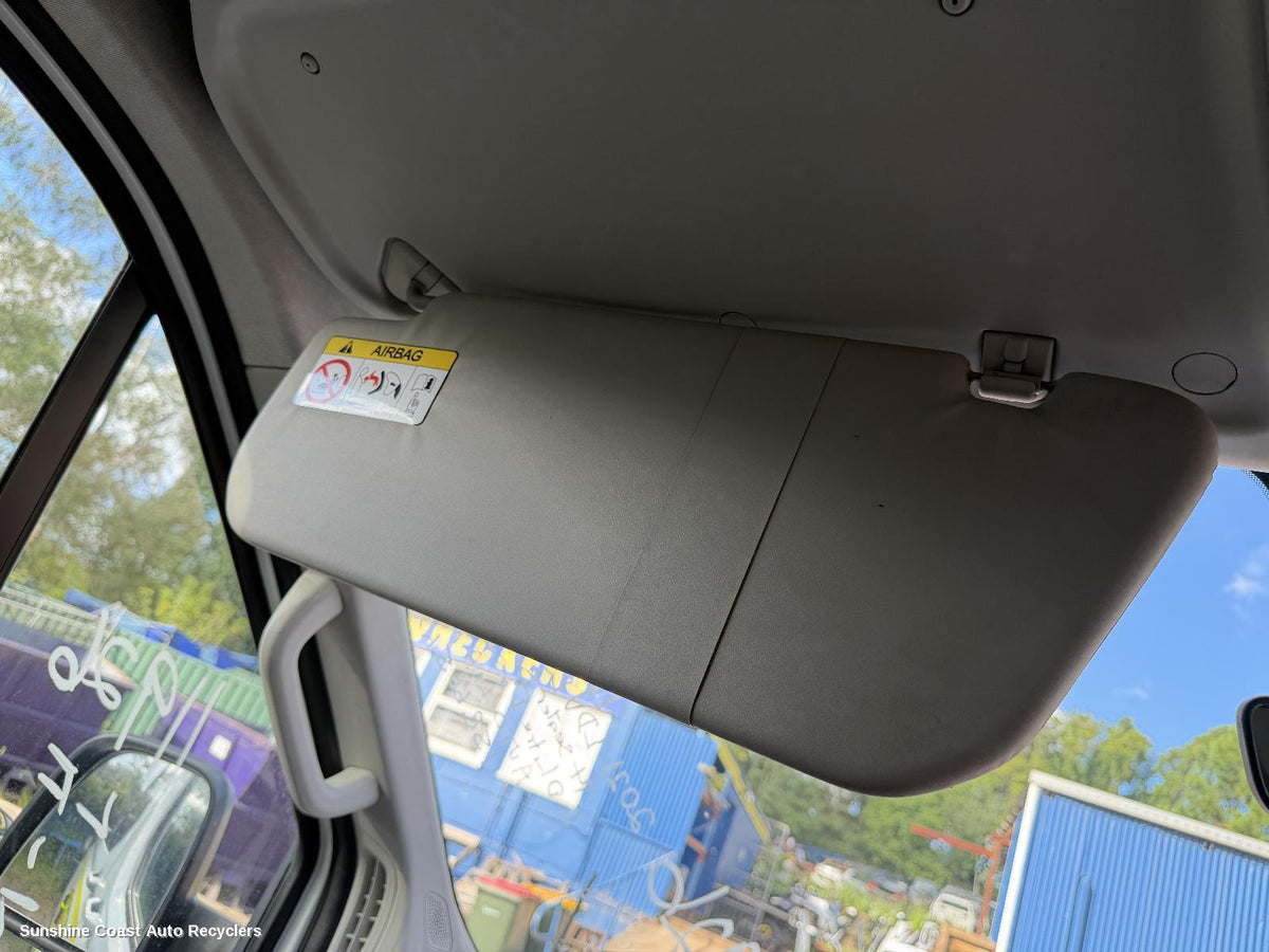 2020-2026 Ldv Deliver 9 Sunvisor