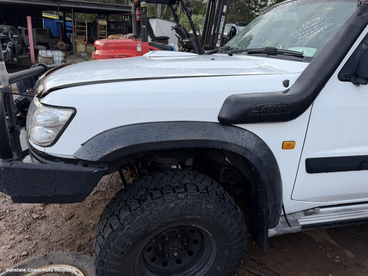 2001-2004 Nissan Patrol Left Guard