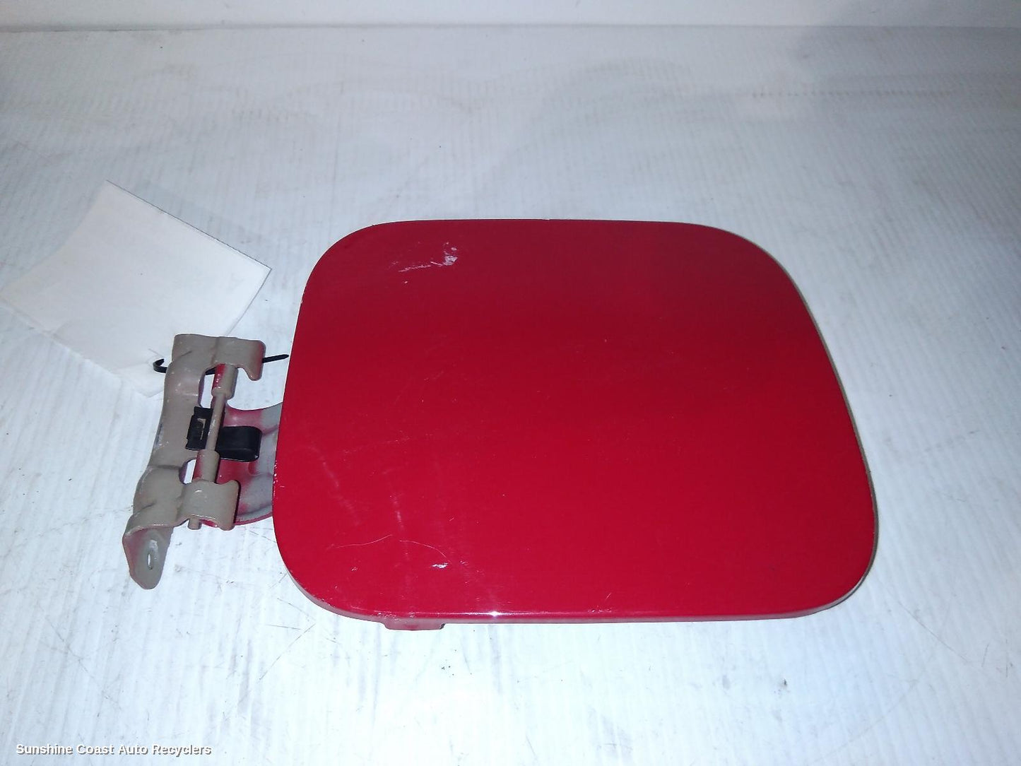 2011 Nissan Dualis Fuel Door   Filler
