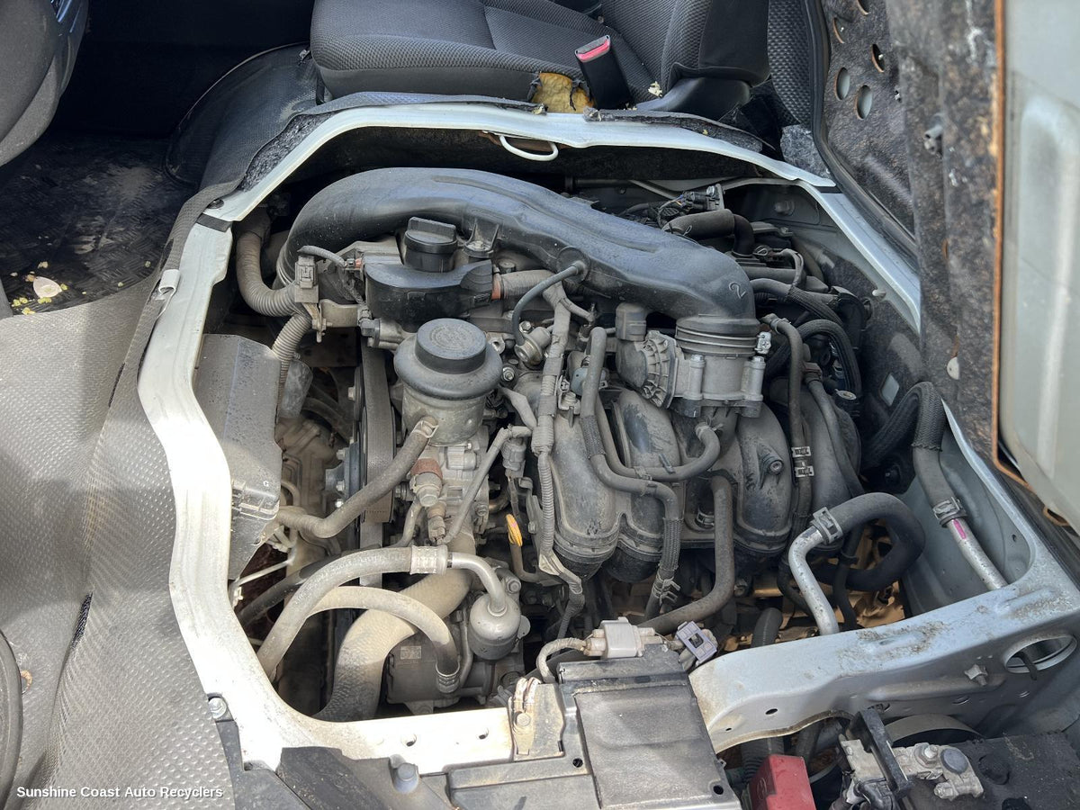 2015-2019 Toyota Hiace Vacuum Air Pump