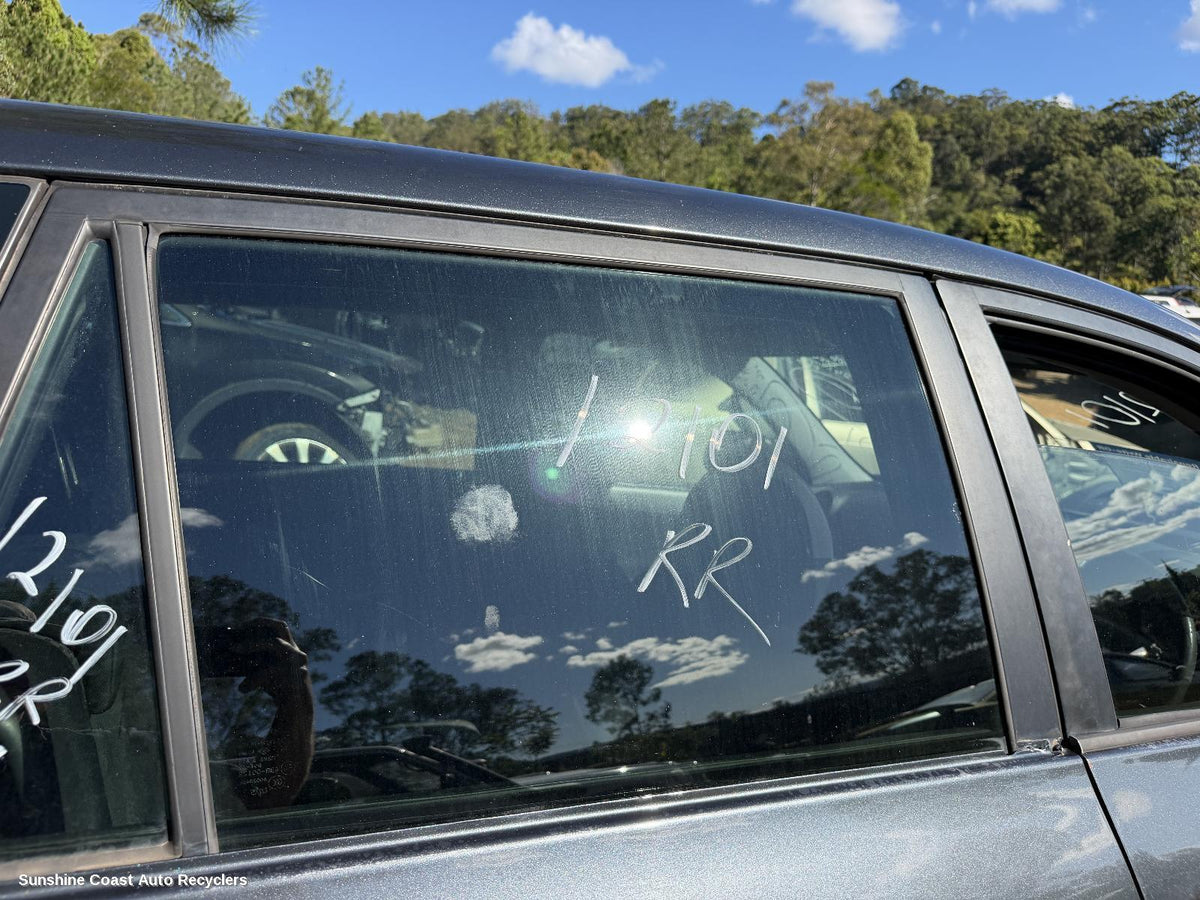 2005-2012 Toyota Rav4 Right Rear Door Window