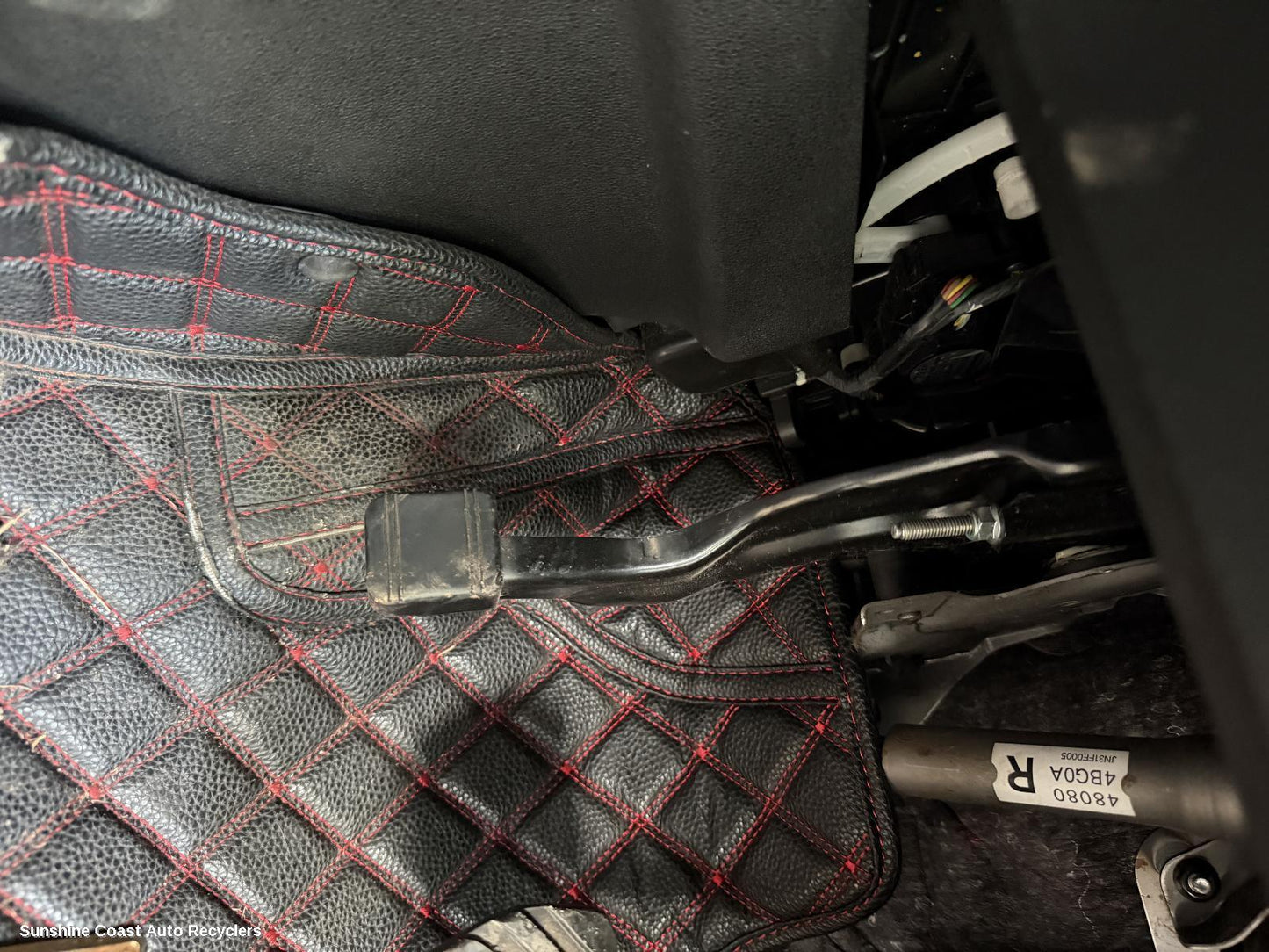 2016-2026 Renault Kaleos Handbrake Lever