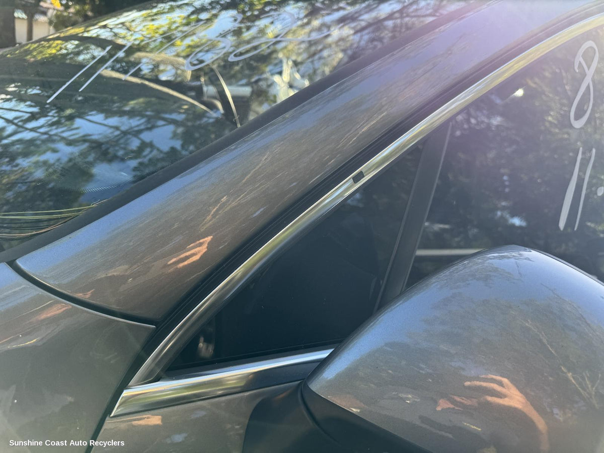 2010-2018 Volkswagen Touareg Left Front 1 4 Door Glass