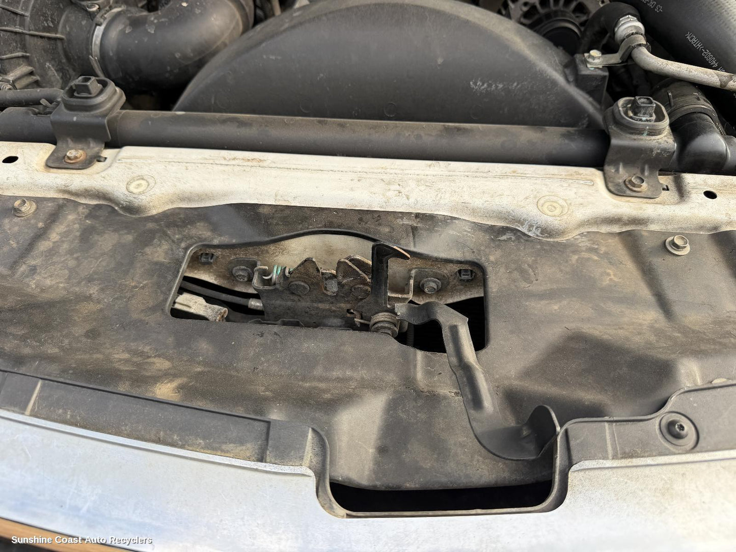 2012-2016 Holden Colorado Bonnet Lock Support