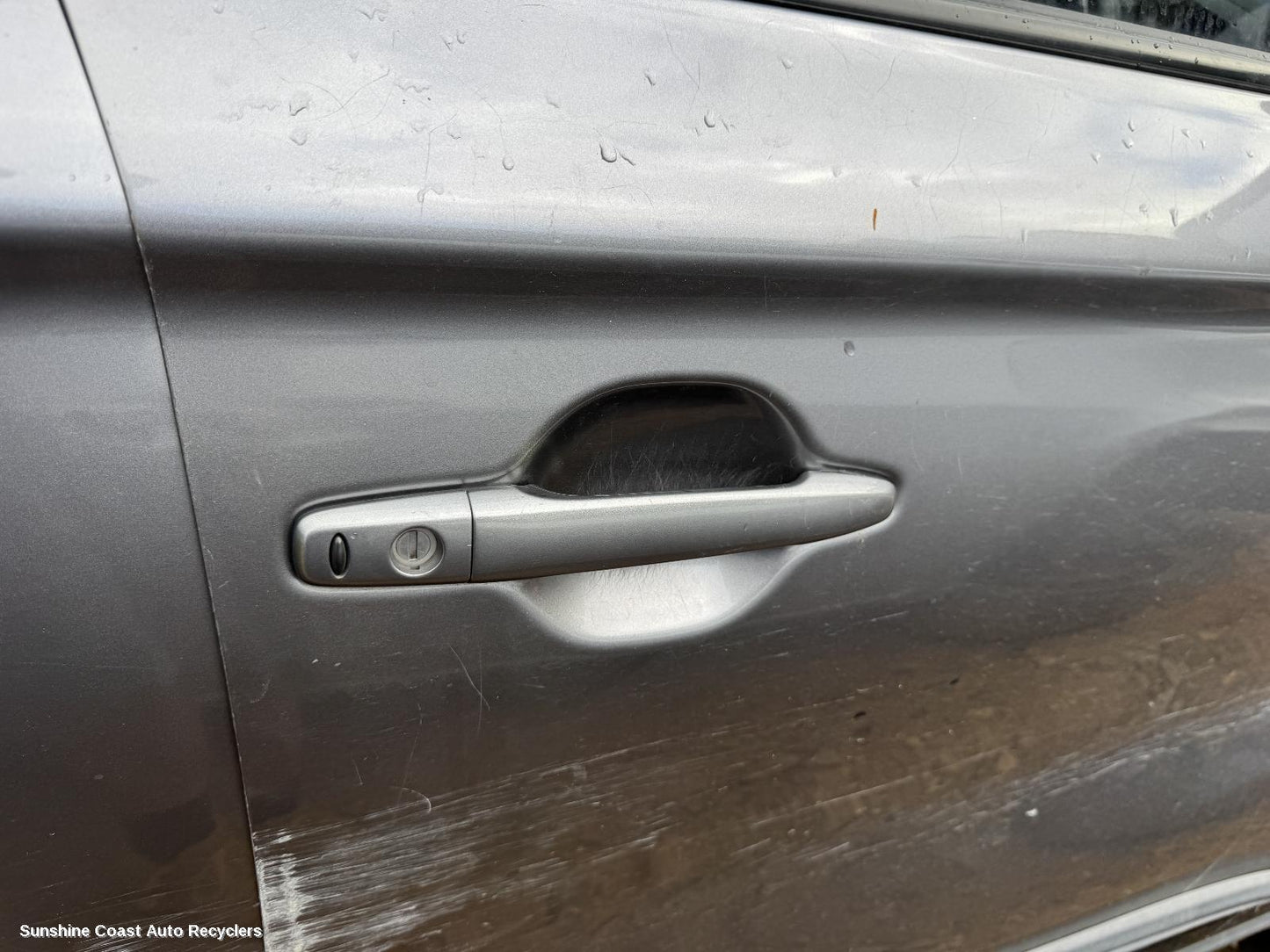 2018 Mitsubishi Outlander Door Handle