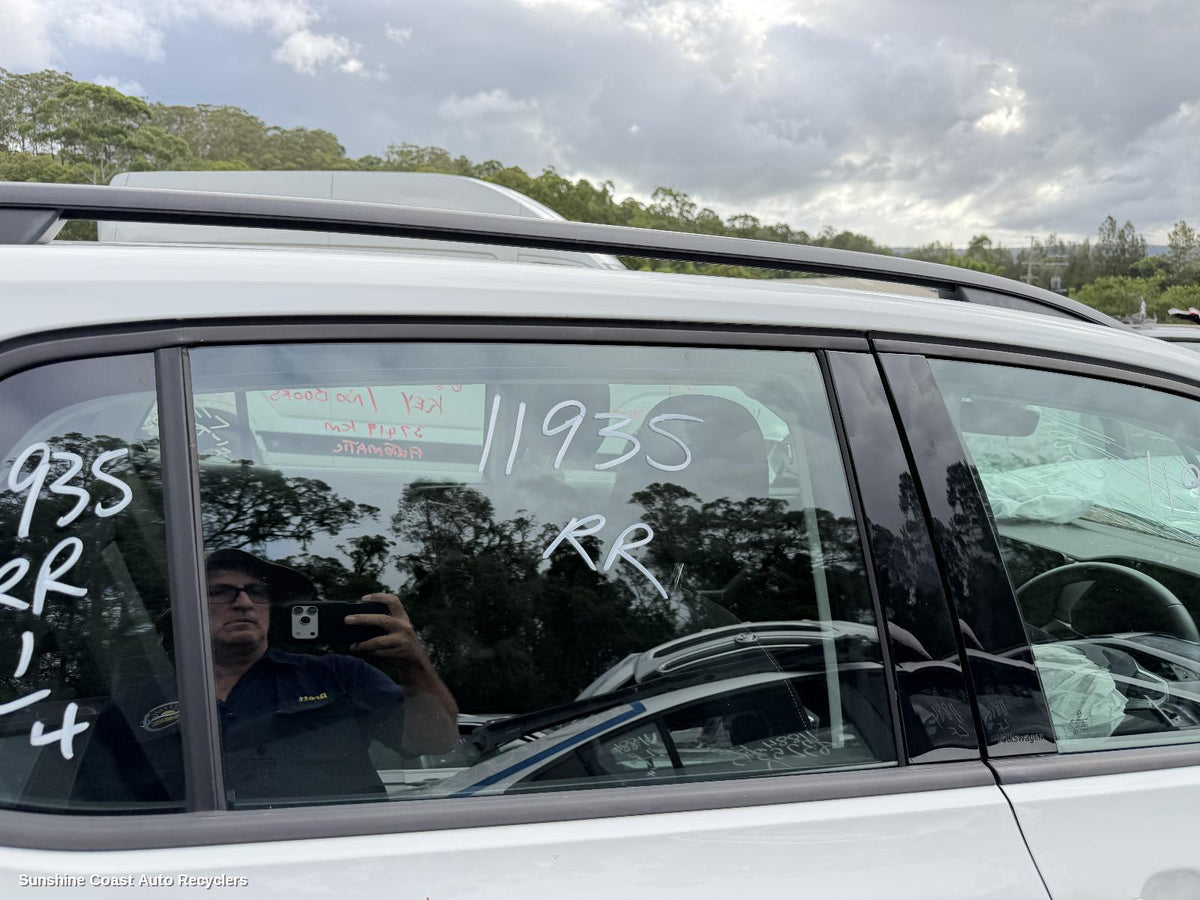 2020-2025 Volkswagen T-cross Right Rear Door Window