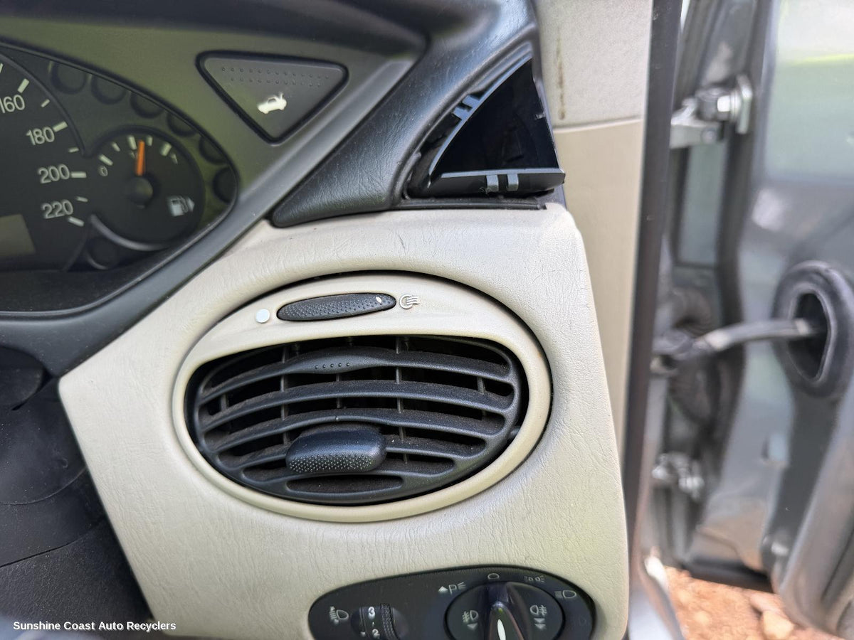 2001-2005 Ford Focus Misc