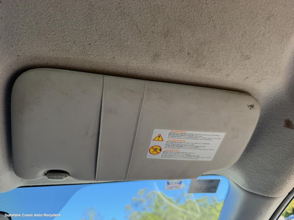 2012-2017 Nissan Pulsar Sunvisor