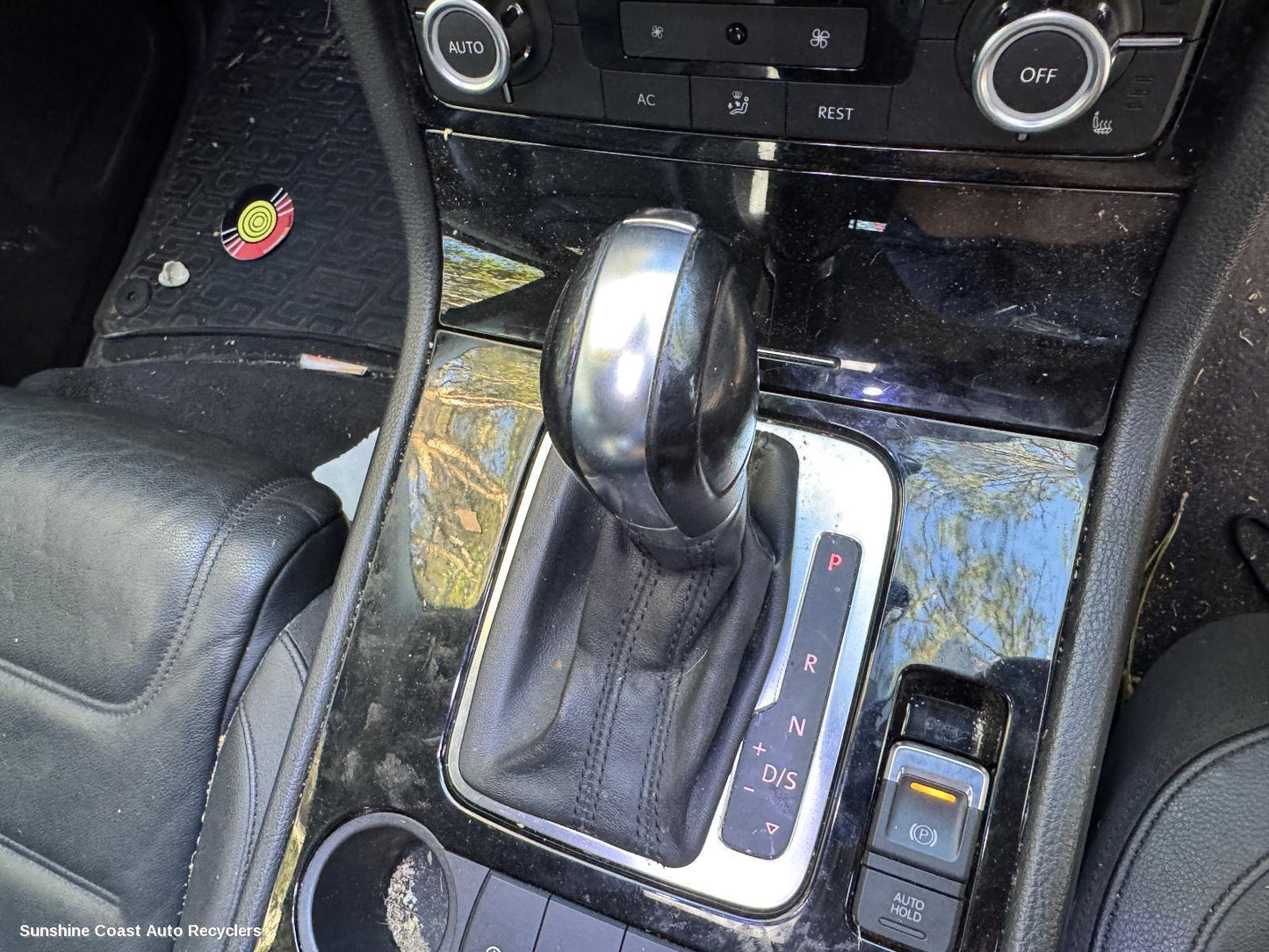 2012 Volkswagen Touareg Gear Stick Shifter