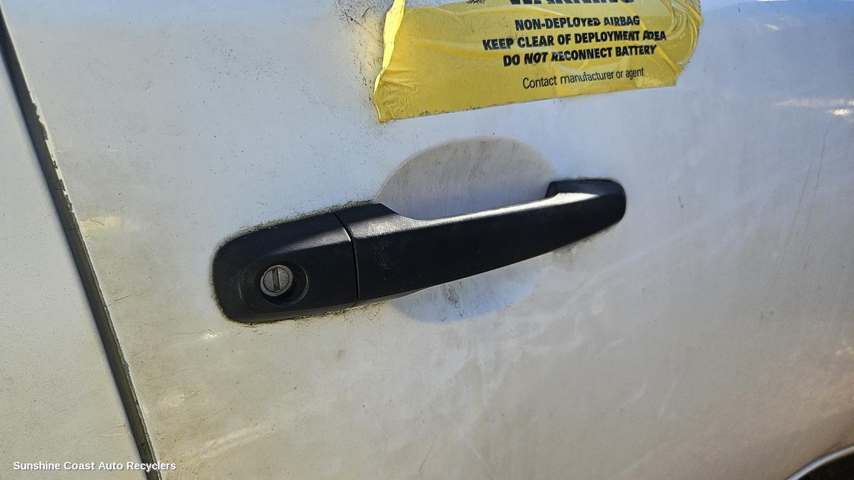2006-2015 Mitsubishi Triton Door Handle