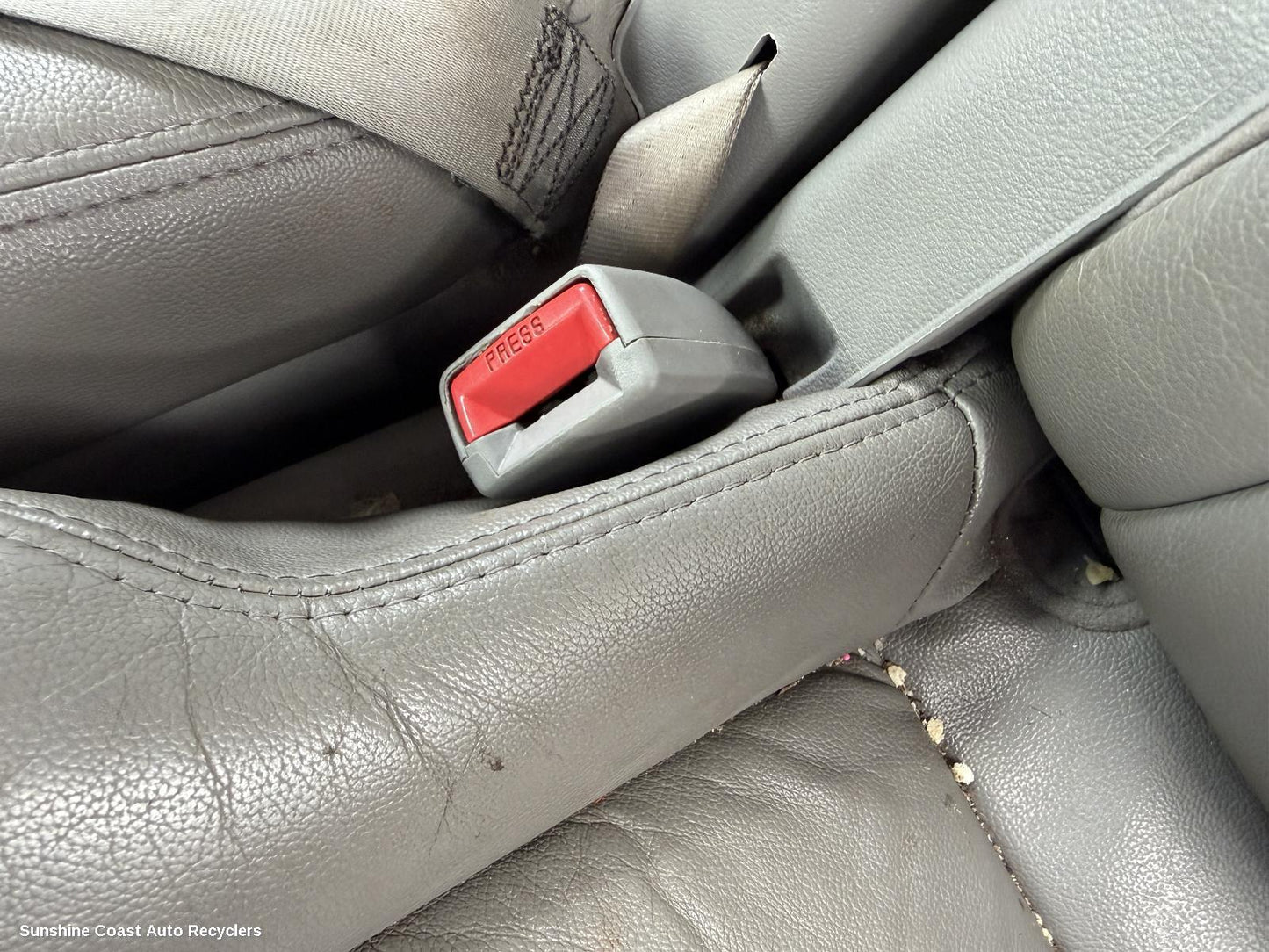 2005-2014 Kia Carnival/grand Carnival Seatbelt Stalk