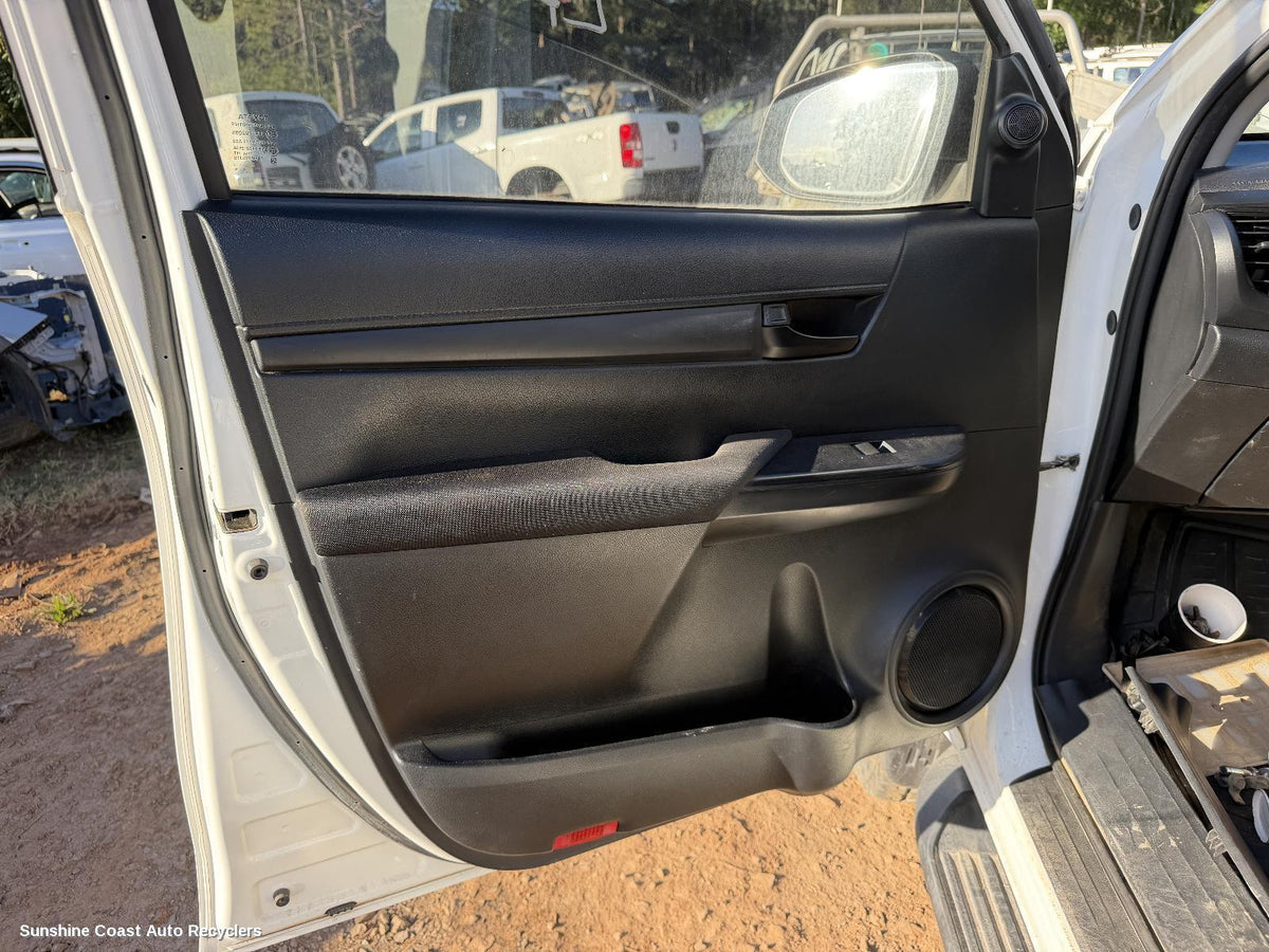 2015-2025 Toyota Hilux Pwr Dr Wind Switch