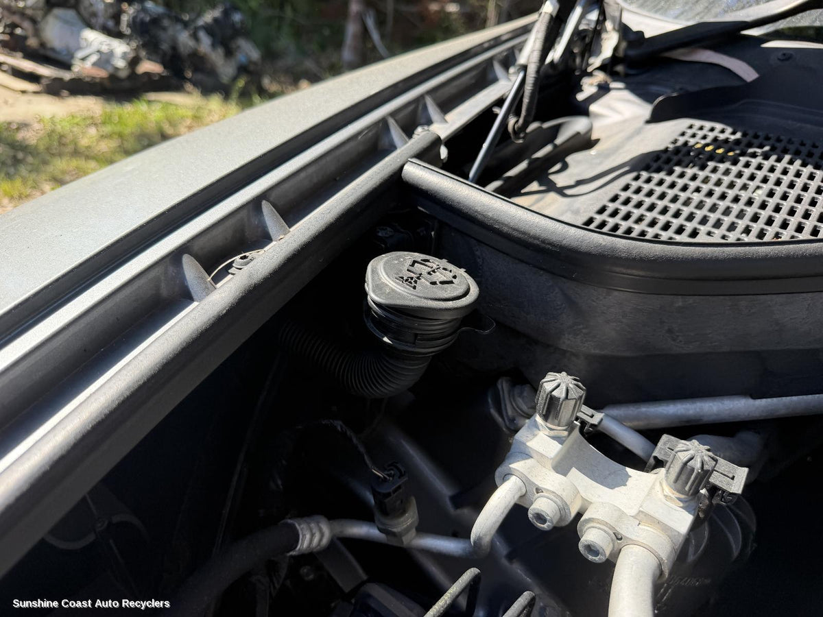 2006-2013 Bmw X5 Washer Bottle