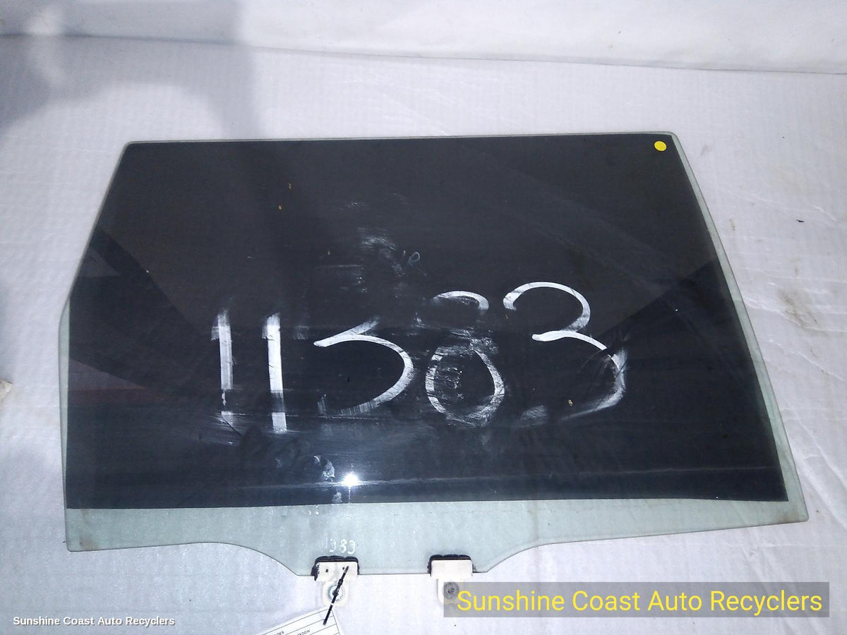 2021-2026 Mitsubishi Outlander Right Rear Door Window