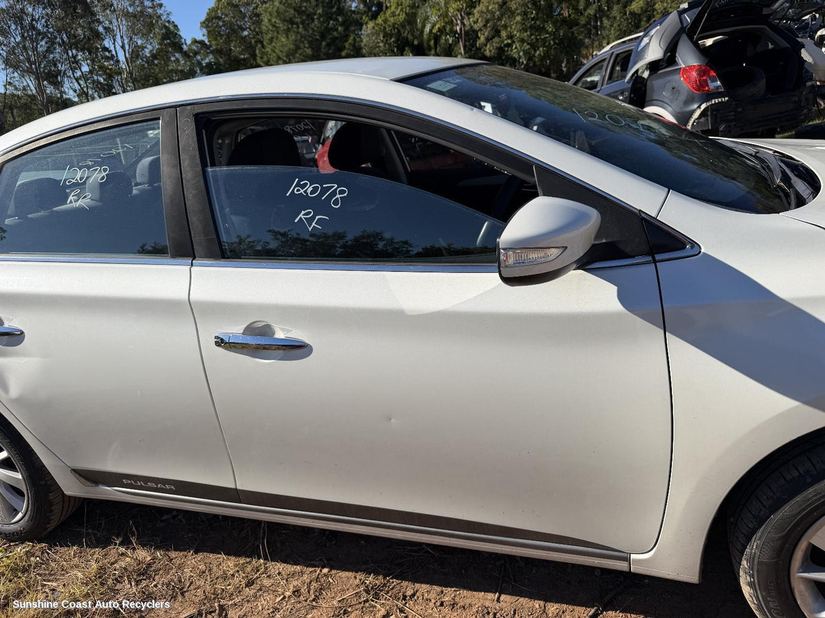 2012-2017 Nissan Pulsar Right Door Mirror