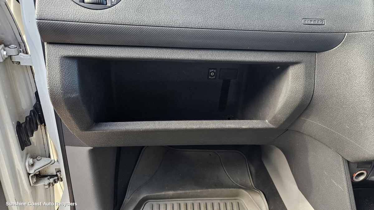 2005-2010 Volkswagen Caddy Glove Box