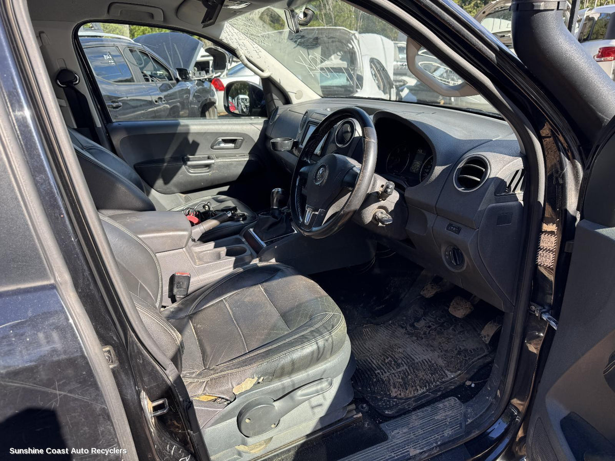 2010-2022 Volkswagen Amarok Left Rear Door Sliding