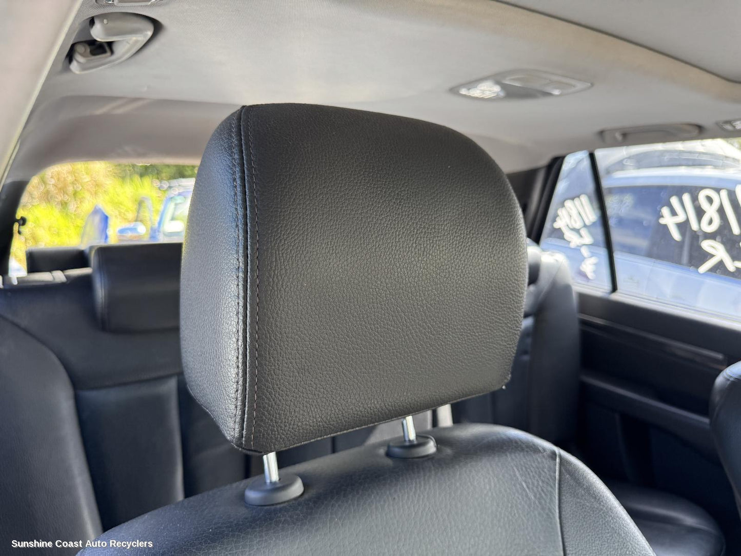 2009 Hyundai Santa Fe Headrest