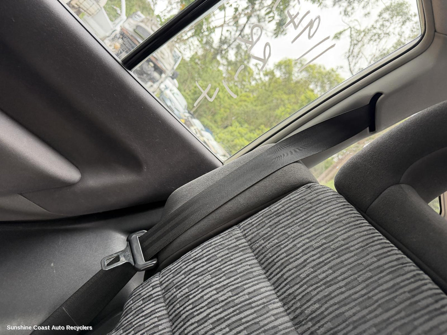 2002-2006 Mitsubishi Pajero Seatbelt Stalk