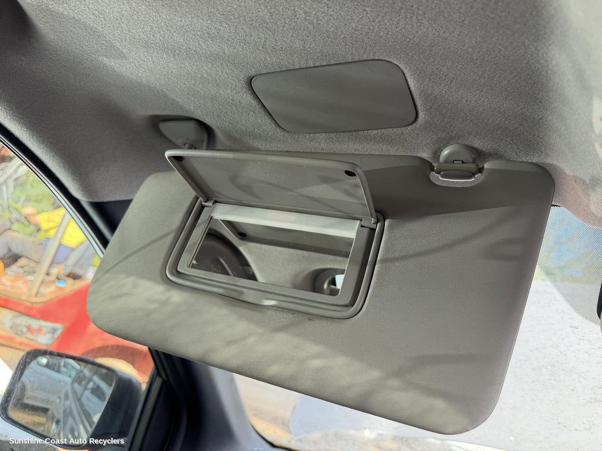 2007-2013 Nissan Xtrail Sunvisor