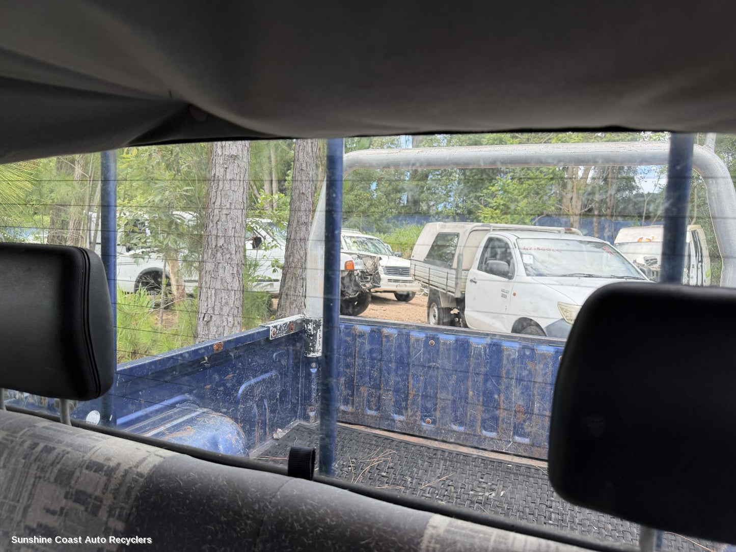 2001 Nissan Navara Ute Back