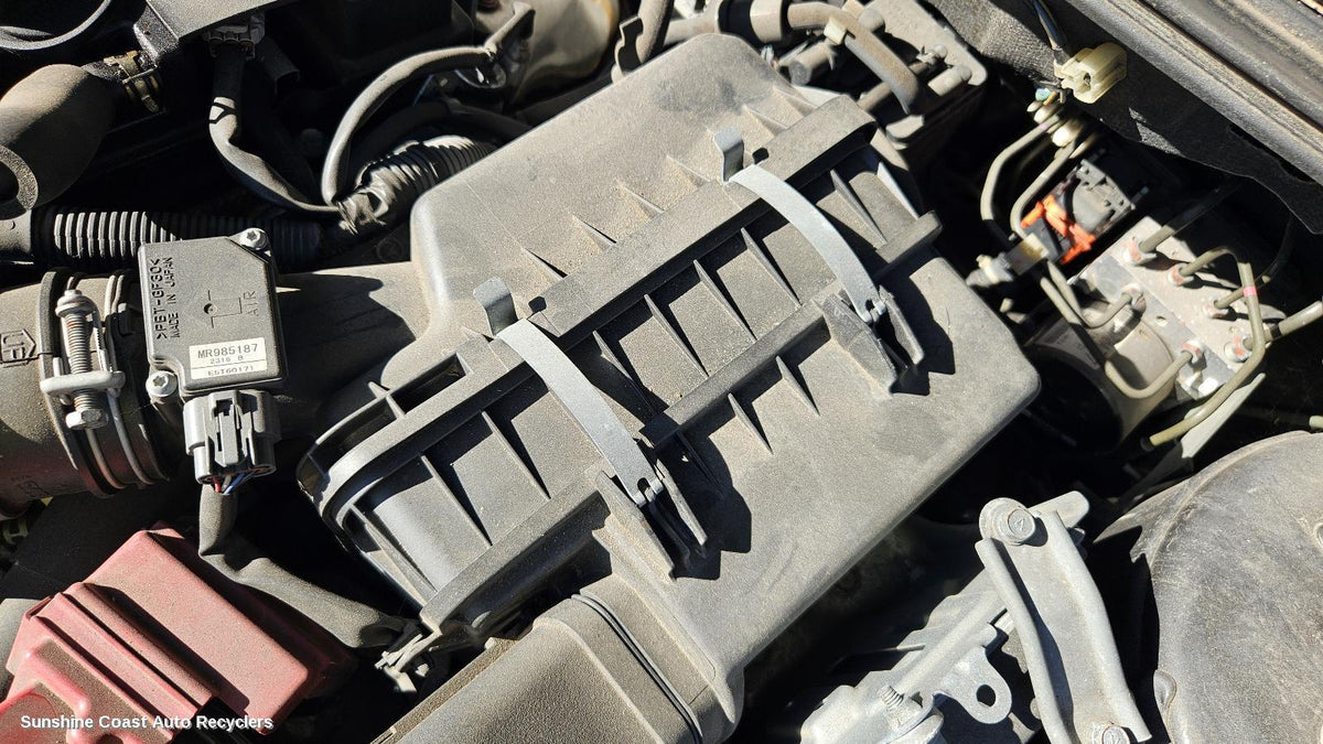 2007-2012 Mitsubishi Lancer Air Cleaner Box