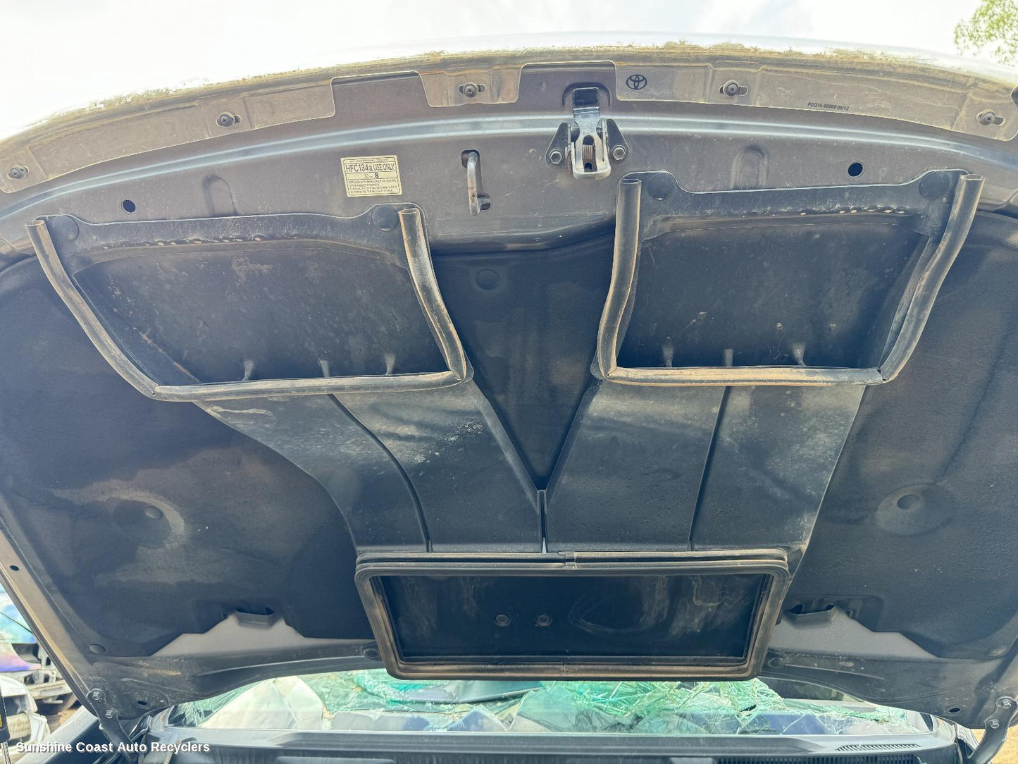 2012 Toyota Landcruiser Engine Cover