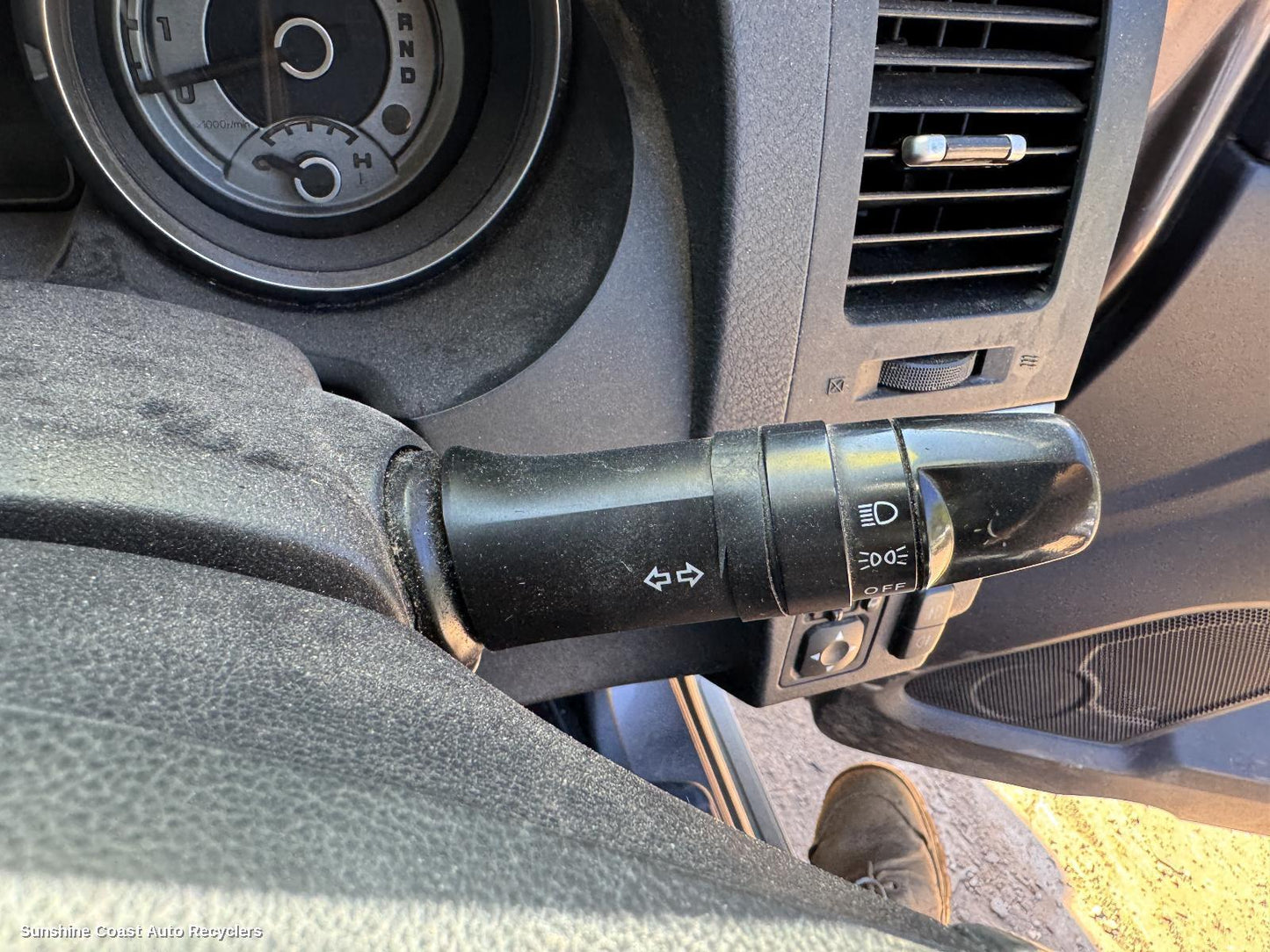2006-2014 Mitsubishi Pajero Combination Switch