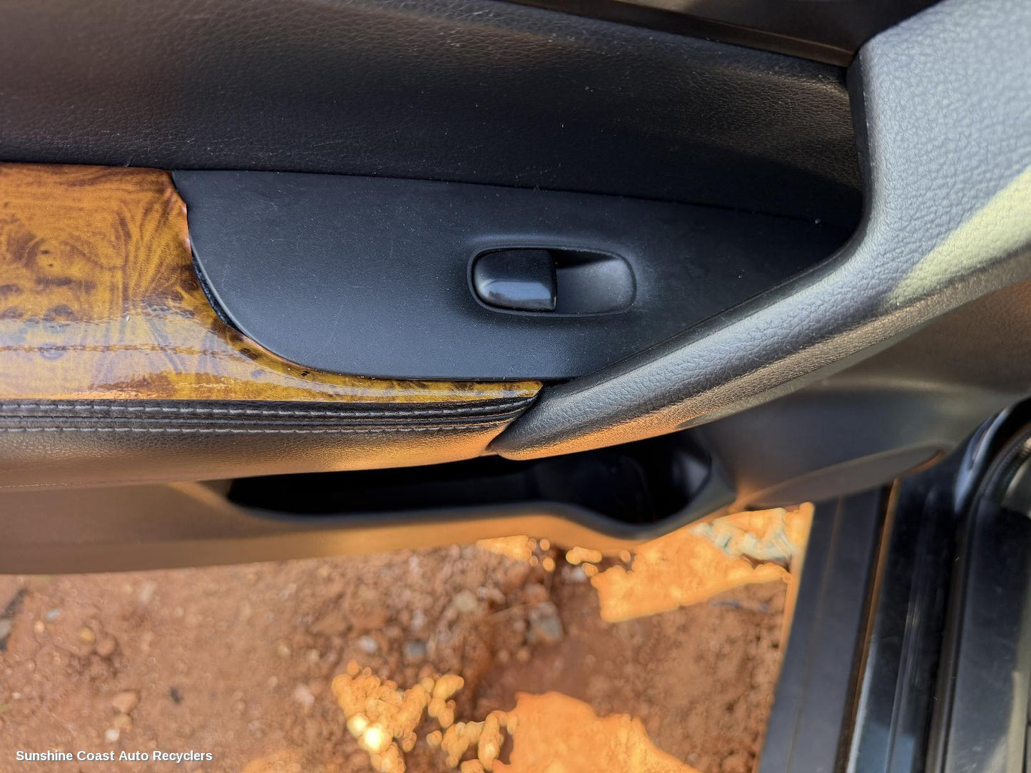 2014 Nissan Xtrail Pwr Dr Wind Switch