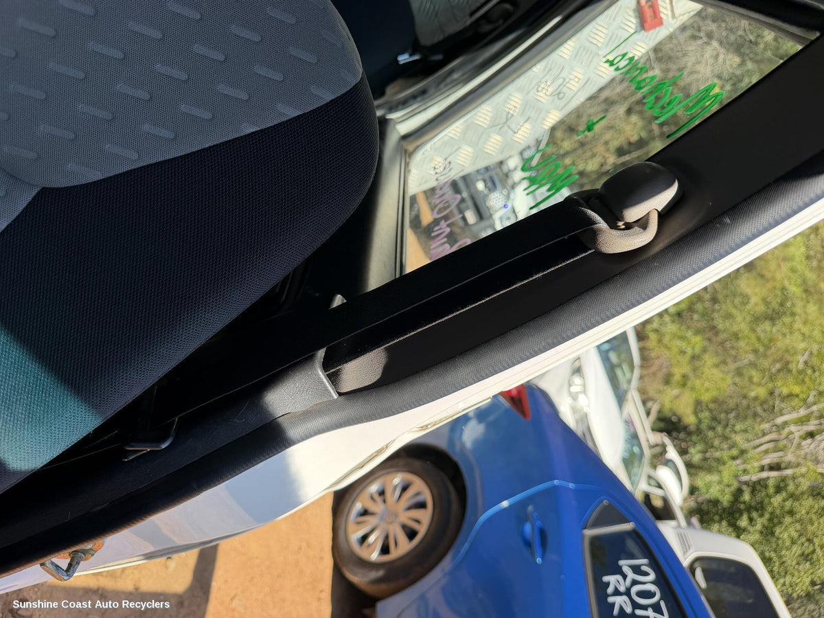 1997-2015 Nissan Navara Seatbelt Stalk