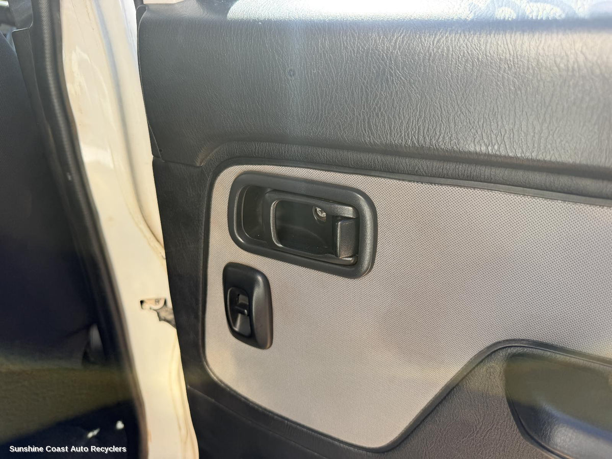 1997-2015 Nissan Navara Pwr Dr Wind Switch