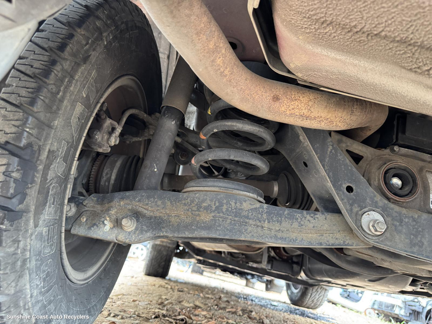 2006-2021 Mitsubishi Pajero Shock Absorber