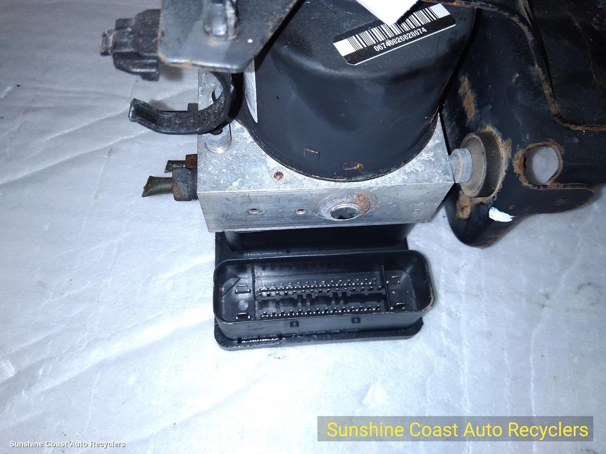 2005-2008 Suzuki Vitara Abs Pump Modulator
