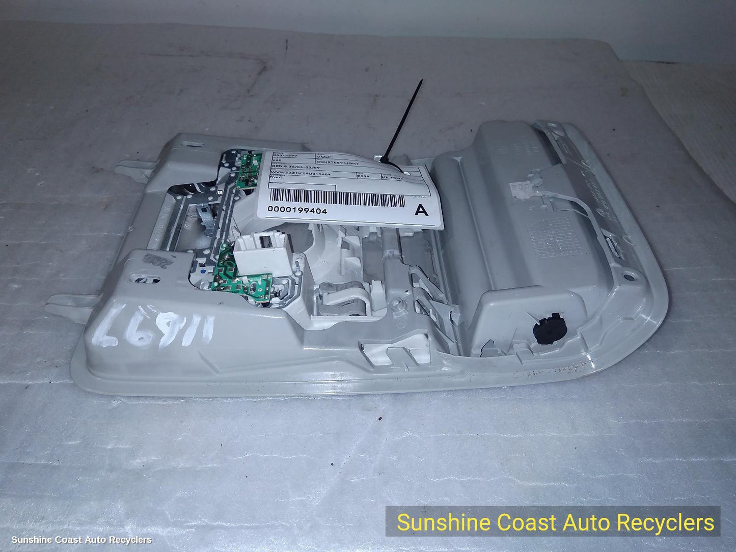 2004-2009 Volkswagen Golf Courtesy Light