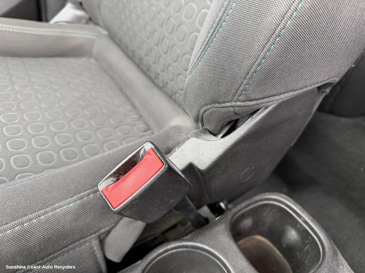 2013-2016 Holden Trax Seatbelt Stalk