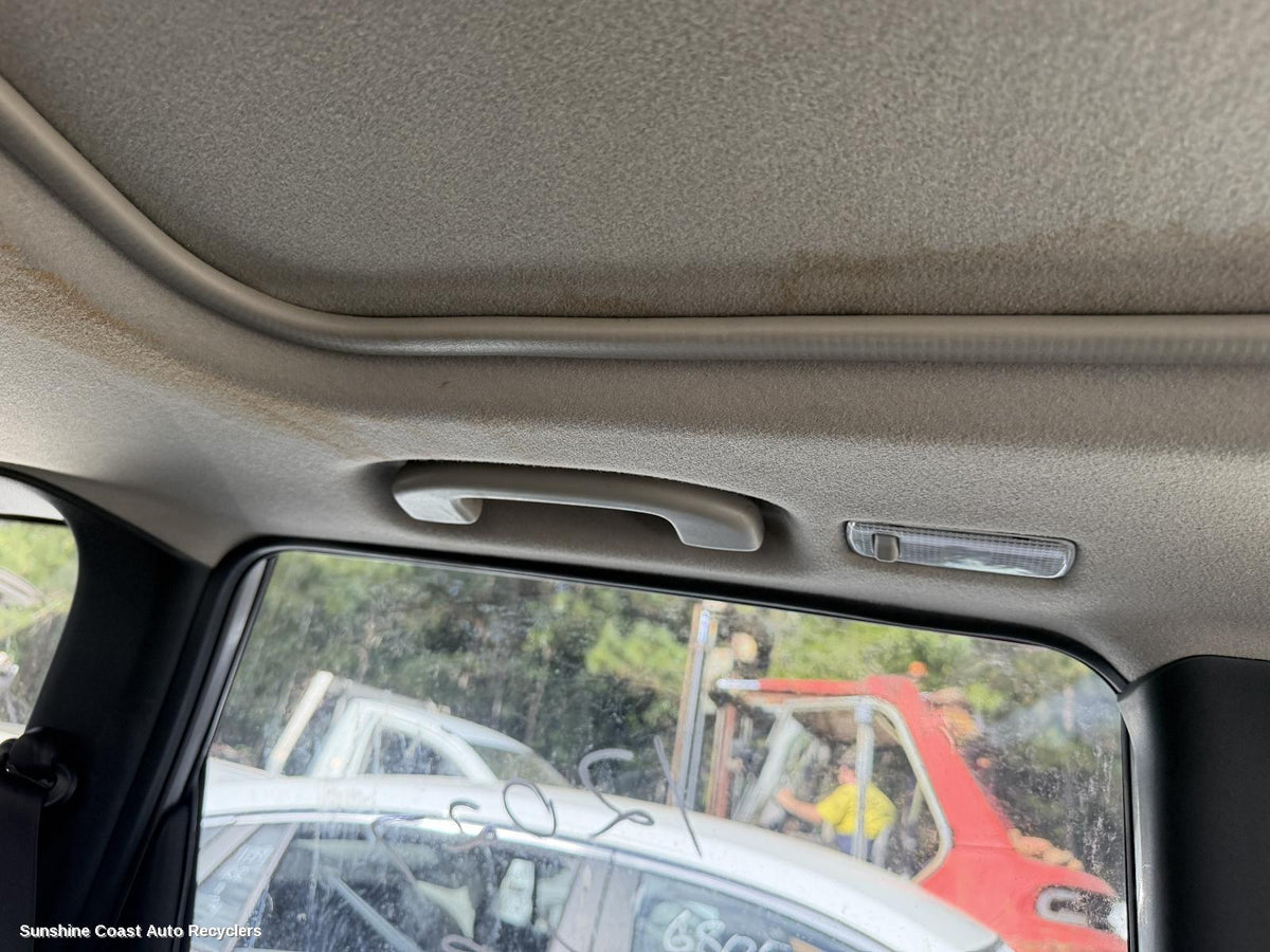 2007-2013 Nissan Xtrail Courtesy Light