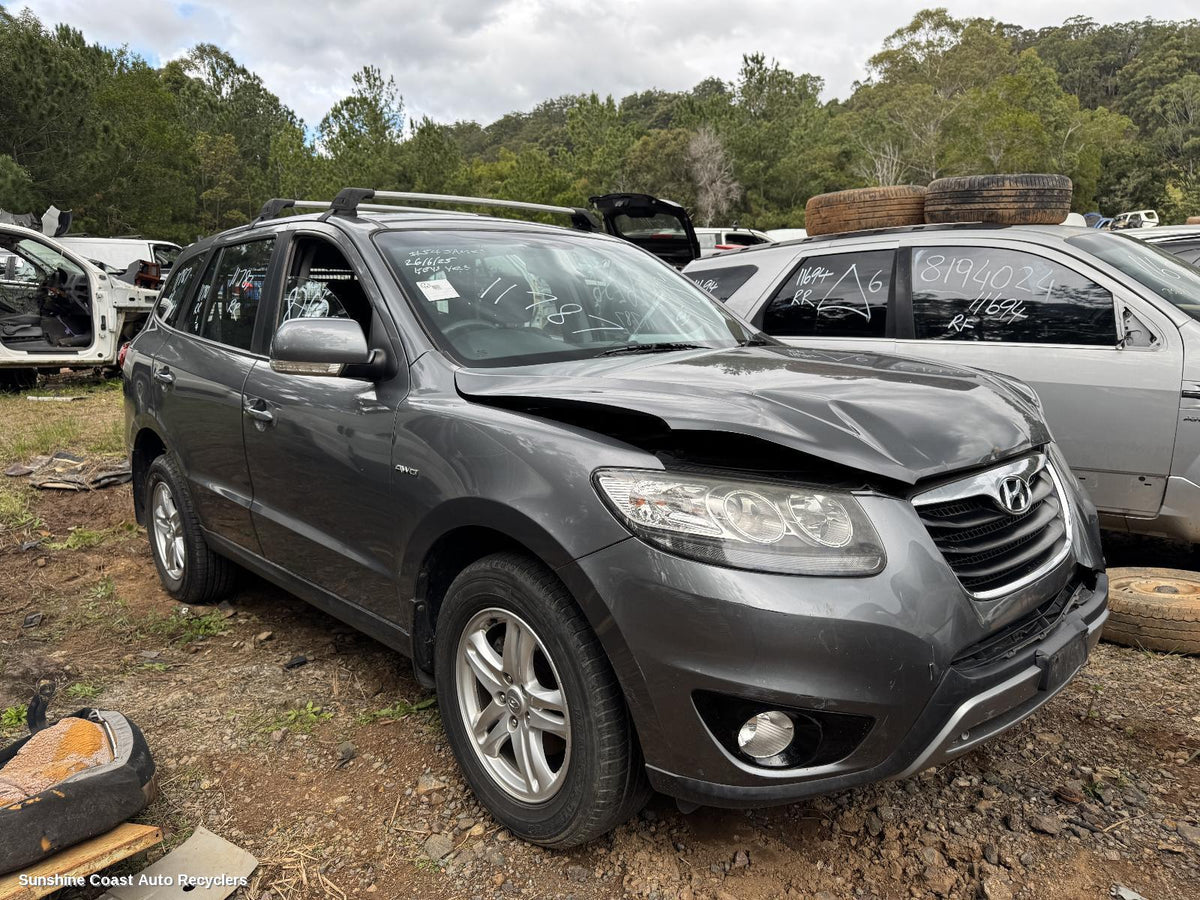 2009-2012 Hyundai Santa Fe Bonnet Lock Support