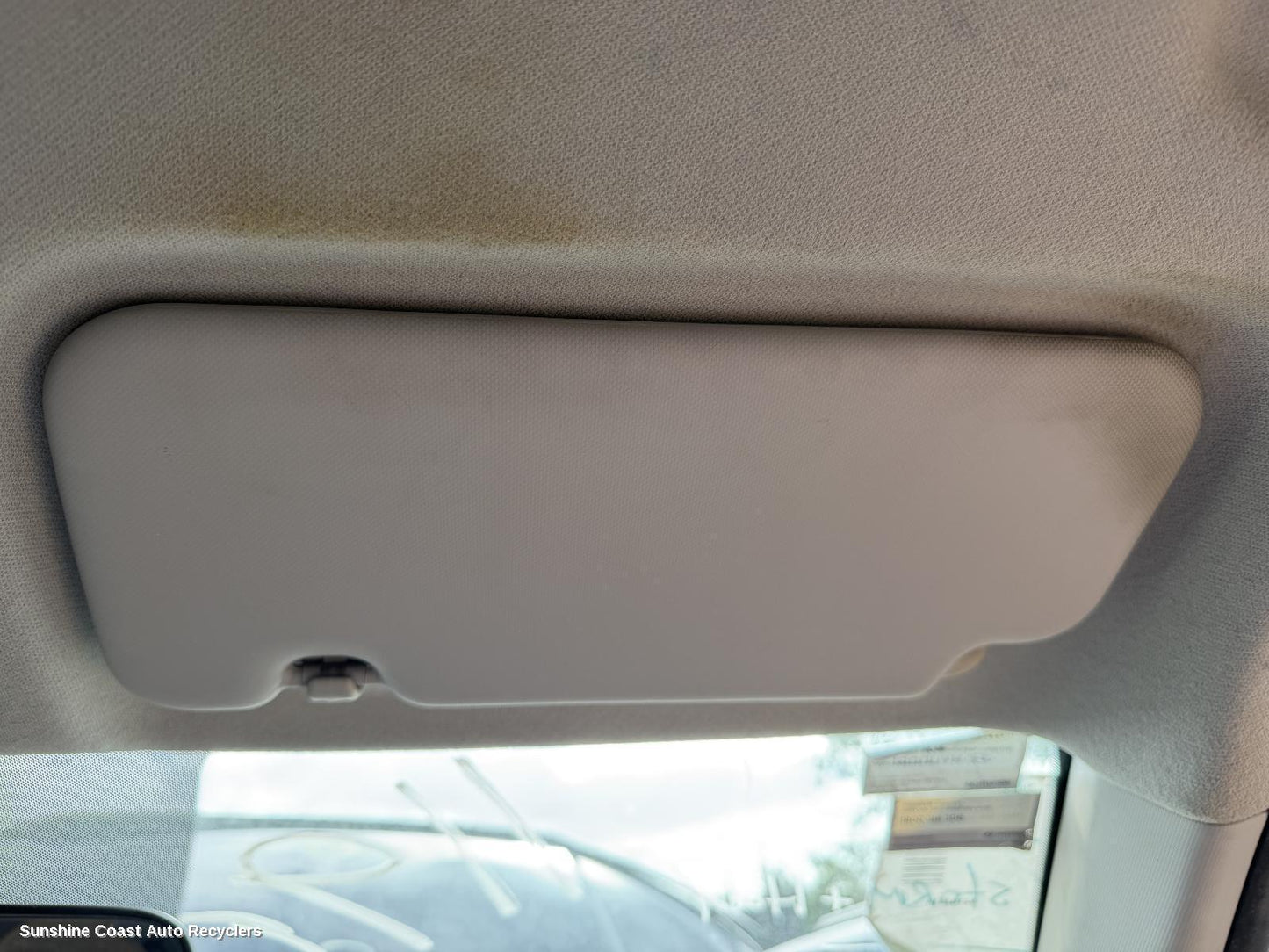 2019 Hyundai Venue Sunvisor
