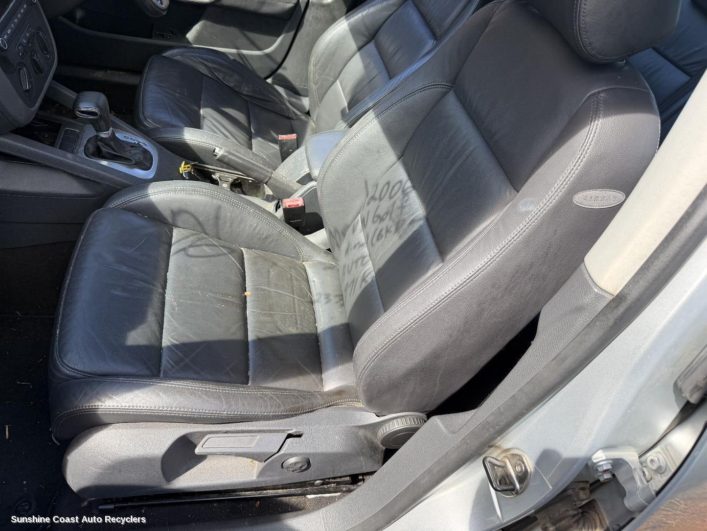 2004-2009 Volkswagen Golf Front Seat