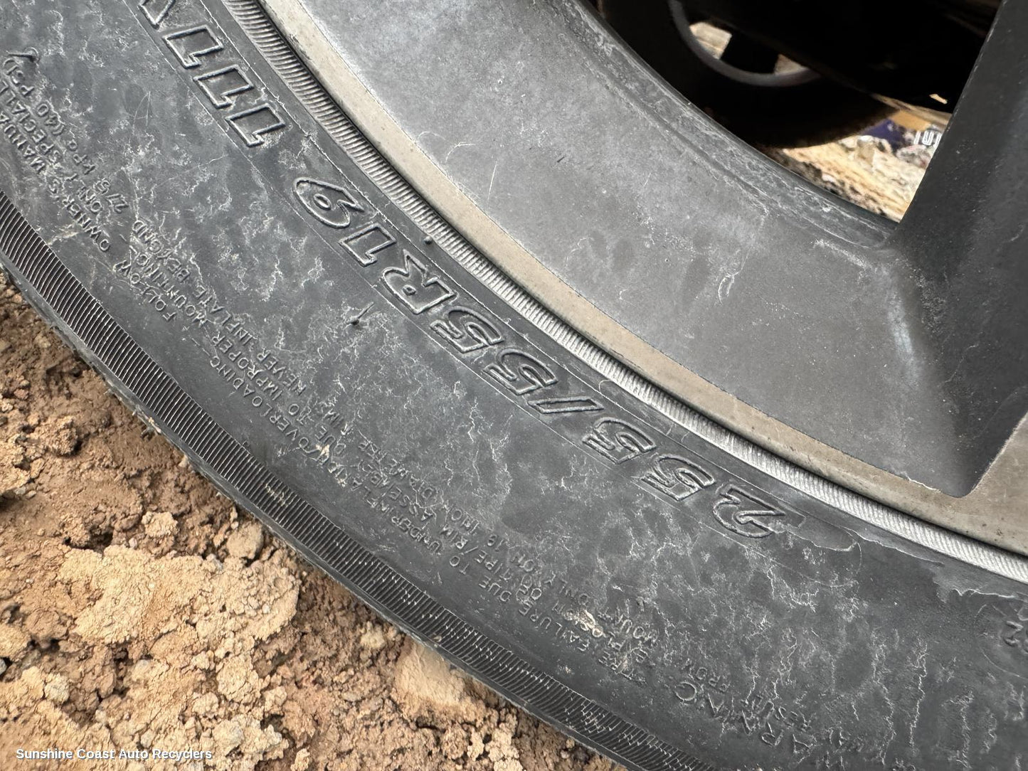 2022 Ldv D90 Wheel Mag