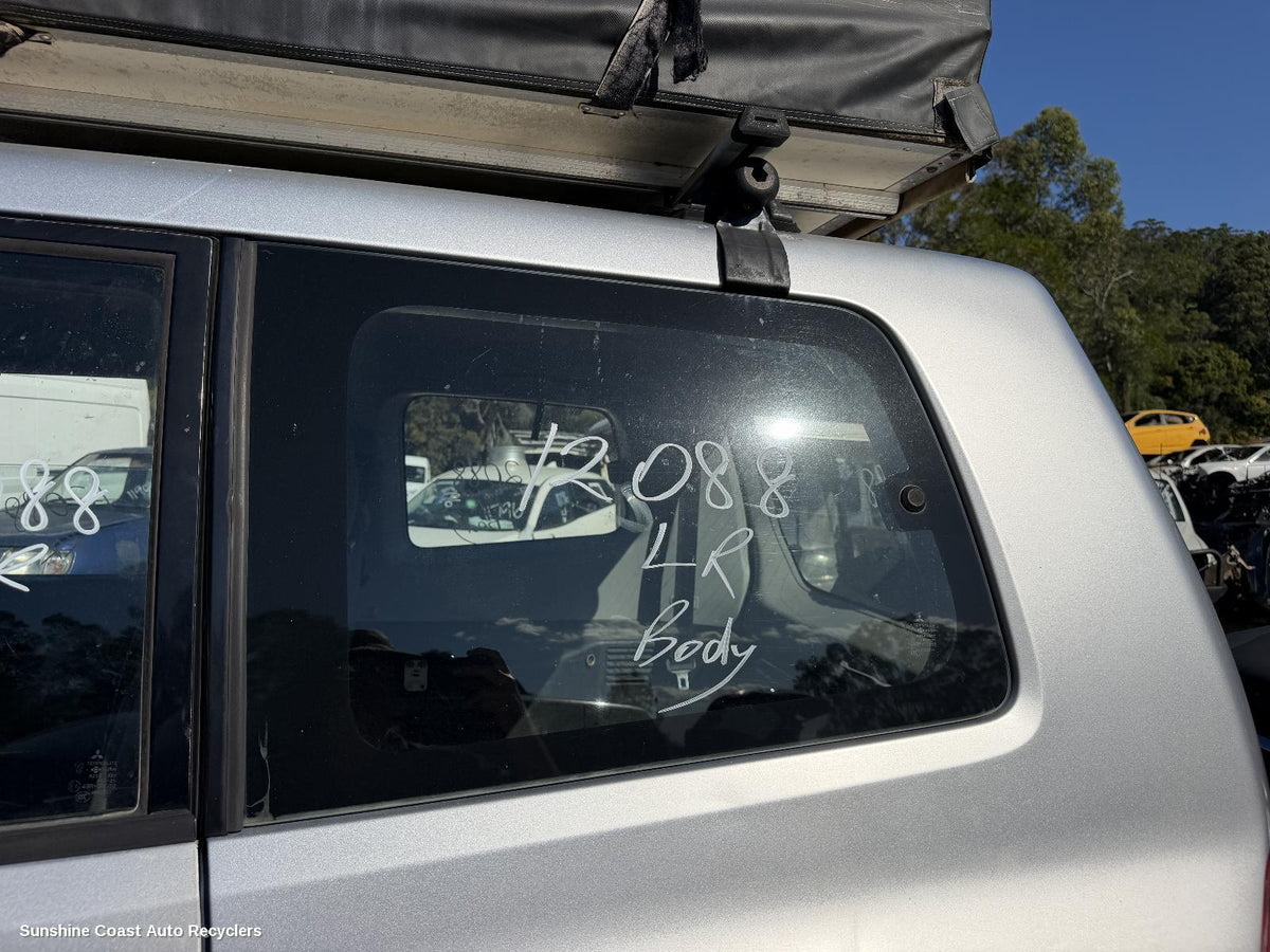 2000-2006 Mitsubishi Pajero Left Rear Side Glass