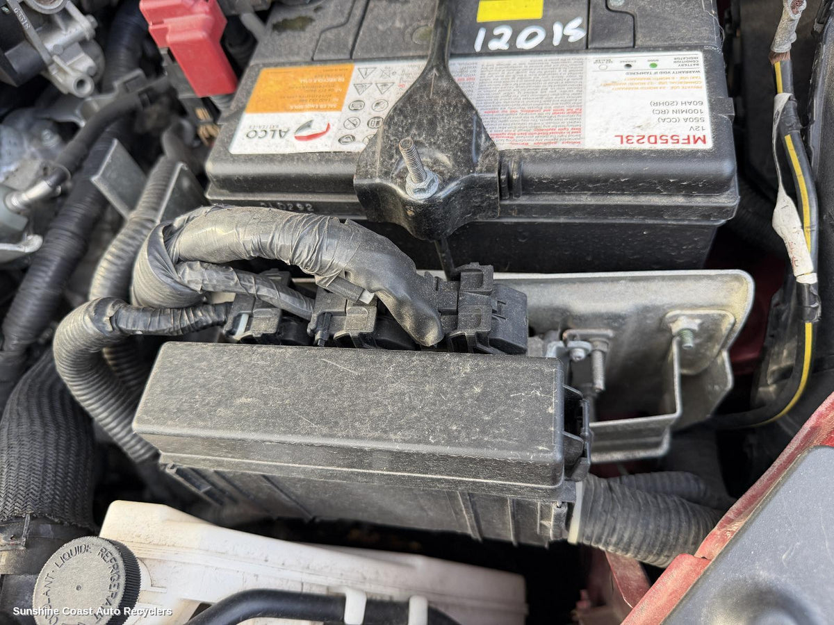 2013-2016 Nissan Pulsar Fuse Box