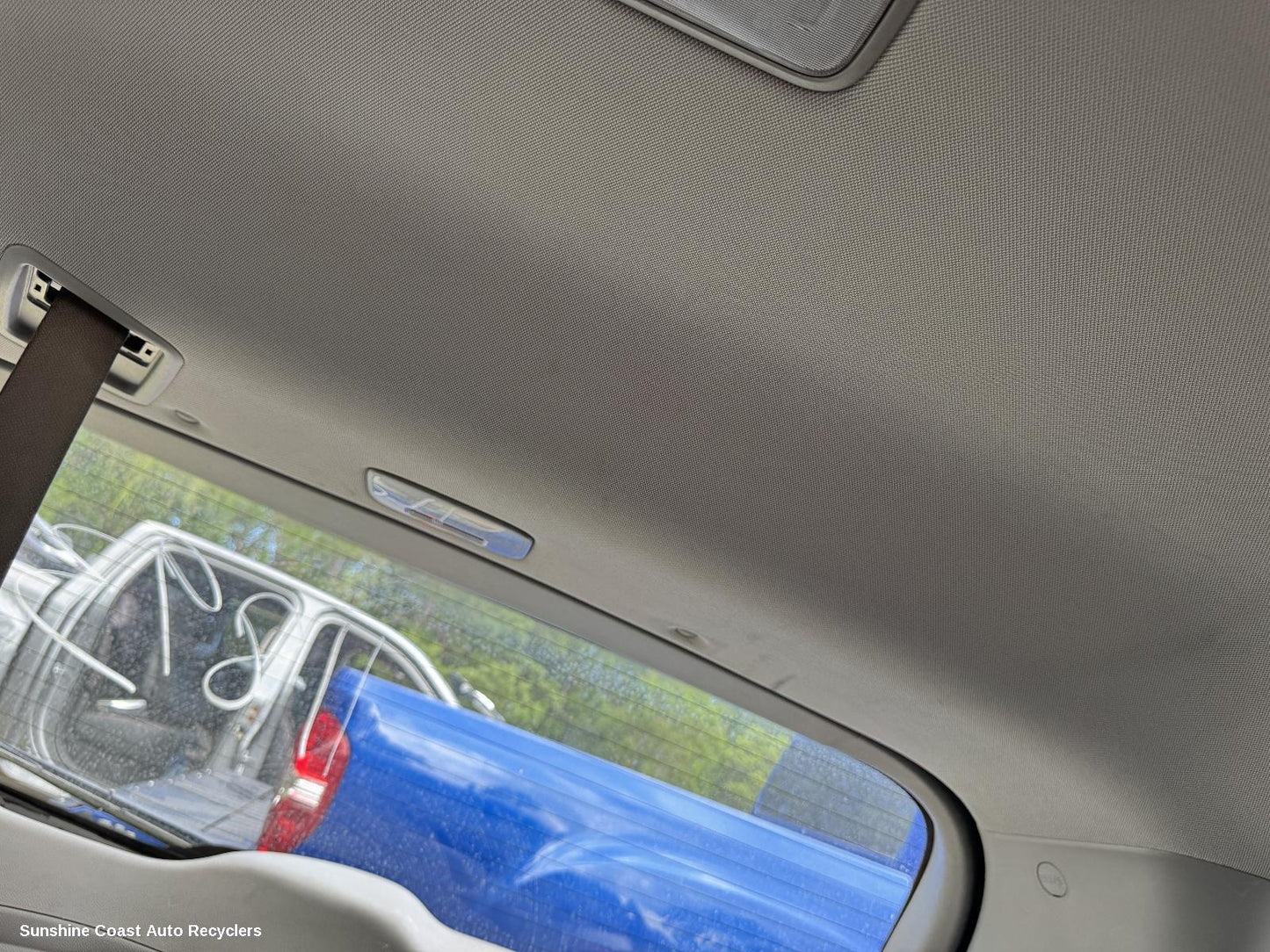 2015 Kia Carnival/grand Carnival Courtesy Light