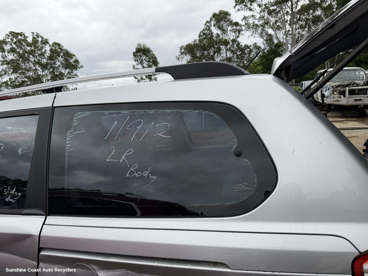 2005-2014 Kia Carnival/grand Carnival Left Rear Side Glass