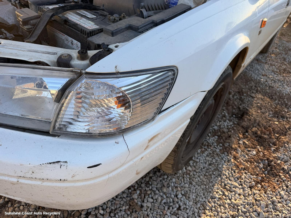 2000-2002 Toyota Camry Left Indicator Fog Side