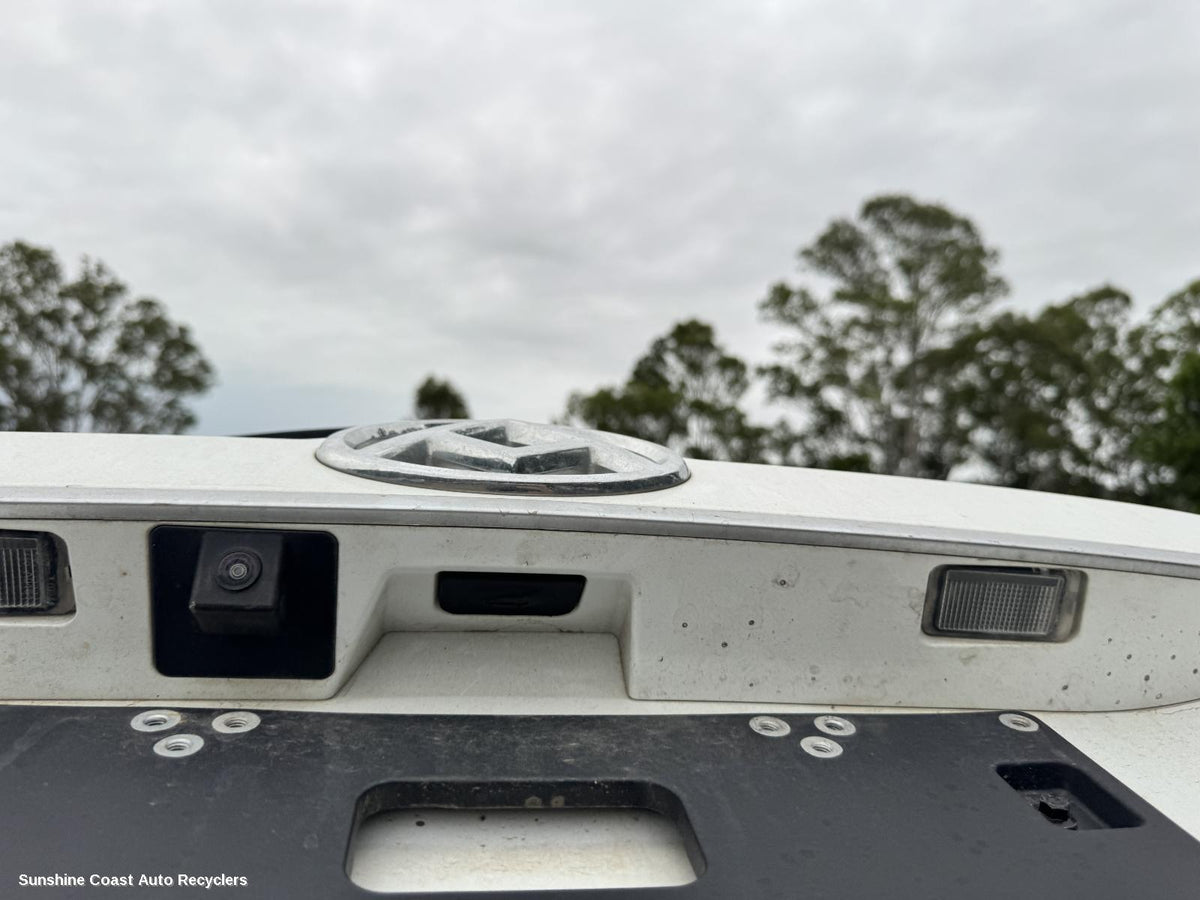 2017-2025 Ldv D90 Reverse Camera
