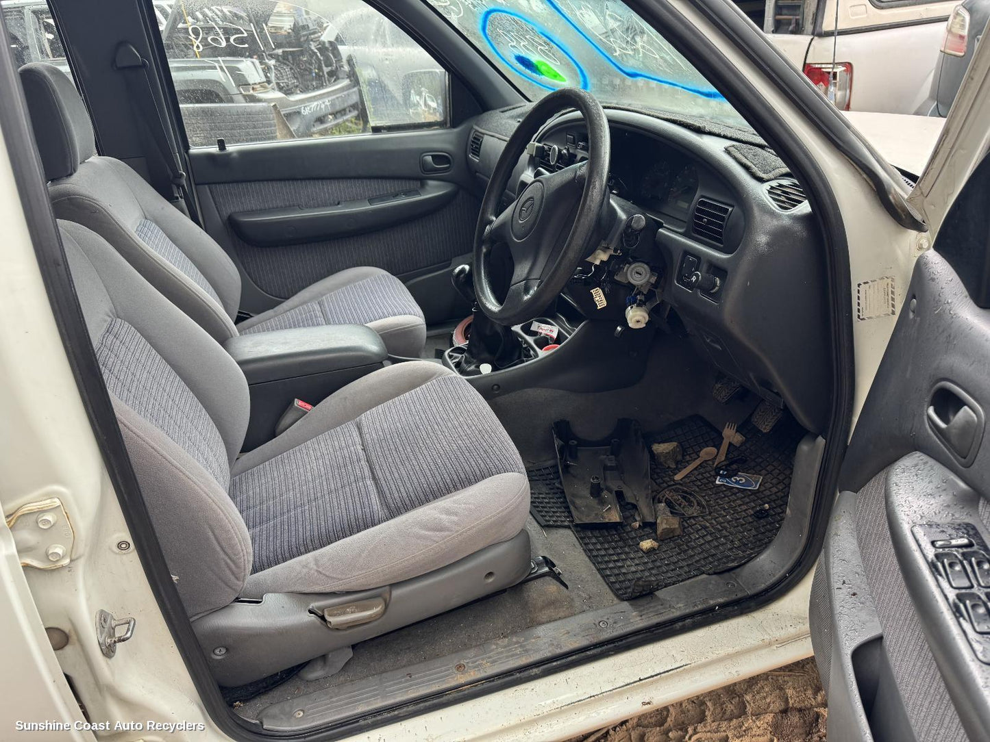 2001 Mazda Bravo Left Front Window Reg Motor