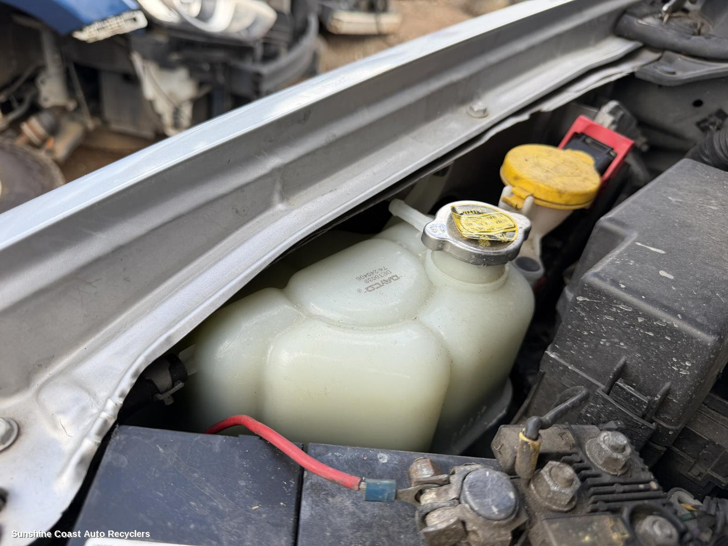 2005-2015 Nissan Navara Overflow Bottle