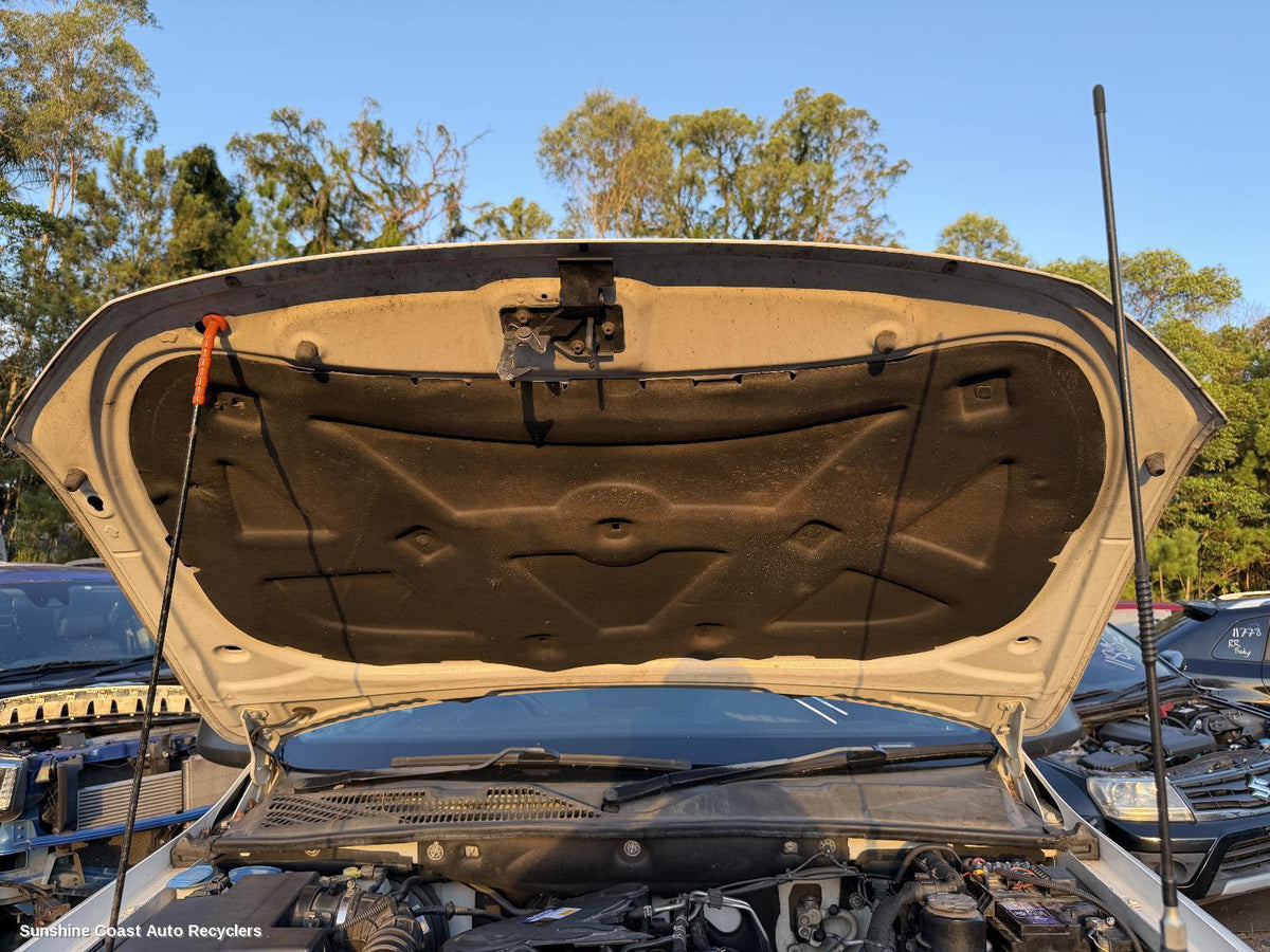 2010-2022 Volkswagen Amarok Bonnet